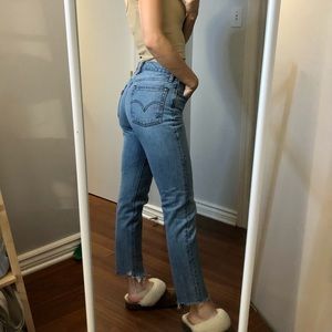 Levi’s Wedgie size 25